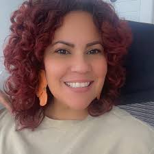 ENMENDADO Listado de materiales para el año escolar 2025-2026 Uniformes  disponibles en las tiendas La Gran Familia y Oceanic ubicadas en la calle  De Diego en el pueblo de Arecibo. Colores de