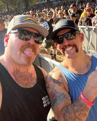 Erik Robertson (@erockalypsemusic) • Instagram photos and videos