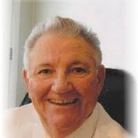 Robert Vallo's Instagram, Twitter & Facebook