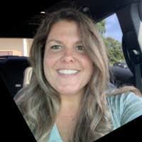 Lori Slagle's Instagram, Twitter & Facebook