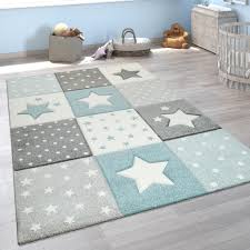 Teppiche sind neben einer gemütlichen couch oder einem behaglichen bett, ästhetischen möbeln und dekorativen bildern aus einem wohnlichen zimmer nicht. Kinder Teppich Blau Grau Pastellfarben Karo Kaufland De