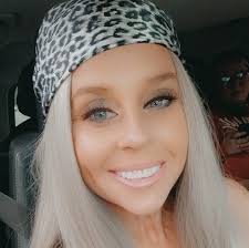 UPDATE: The bathroom has been identified. We appreciate everyone who took  the time to provide information! DO YOU RECOGNIZE THIS BATHROOM? Detectives  need your help identifying the location of this bathroom for