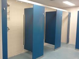 Top Quality Solid Plastic Shower Dividers 5 Materials In Any Size Quick Shipping Our Shower Room Stall Div Locker Room Shower Shower Room Bathroom Partitions