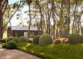 Landscape Visit Manicured And Wild On Australia S Mornington Peninsula Gardenista Landscape Design Australian Garden Garden Landscape Design