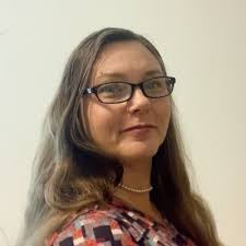 Kim Lathrop's Instagram, Twitter & Facebook