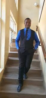 Mkulu amene anachallenger kuti Arsenal singawine Man U, Owen J Kamanga  a.k.a George , wati zisankho zapa 16 September anaziona kale koma  salankhula zambiri kuopa kufoola anthu ena komanso kuyambitsa  mpungwepungwe. Iye