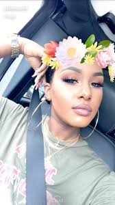 YouTube Beauty Guru The Glamtwinz Kelsey Murrell