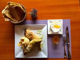 Maison Issa 81 Rue Olivier De Serres 75015 Paris Tel 01 45 31 24 71 Sandwichs Chaud Mezze Frais Dessert 10 Bien Manger Restaurant Libanais Bon Repas