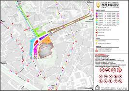 Suveranul pontif papa francisc va ateriza in cateva ore la bucuresti, urmand sa mearga, ulterior, la intalniri cu inalte oficialitati ale tarii, dar si cu oameni de cultura. Ce MÄƒsuri Se Iau La IaÈ™i Pentru Vizita SanctitÄƒÈ›ii Sale Papa Francisc Europa Fm