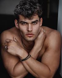 Coming to a Barnes and Noble near you 👀 📸 @wanderaguiar_photography