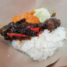 Cara pembuatan sambal bawang cukup mudah dan cepat cara membuatnya. Ayam Masak Kicap Sambal Padu Home Facebook