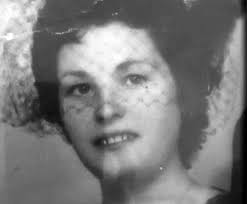 Isabel Díaz Ayuso recibe a un grupo de mayores de Amavir en la sede de la  presidencia de Madrid