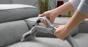 Jedoch können sie ganz einfach hausmittel einsetzen, um ihr sofa wieder frisch duftend zu machen. Geruch Aus Sofa Entfernen Die Besten Tipps Focus De