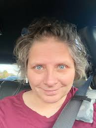 Breast cancer survivor's journey with chemo curls