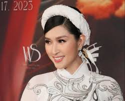 Nguyễn Hồng Nhung khoe nhan sắc rạng rỡ ở tuổi 42sexiezpix Web Porn