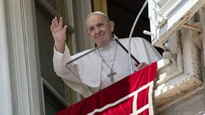 Young and charming, newly elected pius xiii, aka lenny belardo, is the first american pope in history. Pope Francis Asks Young People To Send A Hug To The Elderly Angelus News
