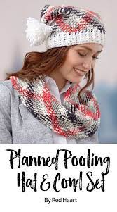 Planned Pooling Hat And Cowl Set Free Crochet Pattern In Super Saver Pooling Yarn Crochet A Flirty Plaid Hat Pooling Crochet Crochet Hats Free Crochet Pattern