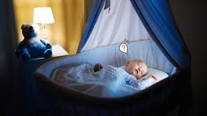 Philips menghadirkan lampu led berkualitas tinggi untuk kamar anak yang diperuntukkan memberikan kenyamanan saat anak tidur. Gelap Atau Terang Mana Yang Lebih Baik Untuk Kamar Tidur Bayi Orami