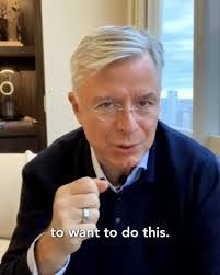 Lee Osburn's Instagram, Twitter & Facebook