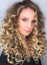 Stunning Long Curly Hairstyles With Blonde Highlights In 2020 Absurd Styles Long Blonde Curly Hair Curly Hair Styles Highlights Curly Hair