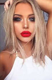 Why Is It That Red Lipstick Never Seems To Go Out Of Style Red Lipstick Is Classic Elegant And Versati Red Lipstick Looks Red Lip Makeup Red Lipstick Makeup
