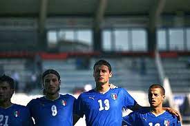 ‎ seˈbastjan dʒoˈviŋko ‏) هو لاعب كرة قدم إيطالي محترف يلعب في مركز الوسط المهاجم والهجوم مع نادي الهلال السعودي والمنتخب الإيطالي. Ø³ÙŠØ¨Ø§Ø³ØªÙŠØ§Ù† Ø¬ÙŠÙˆÙÙŠÙ†ÙƒÙˆ Wikiwand