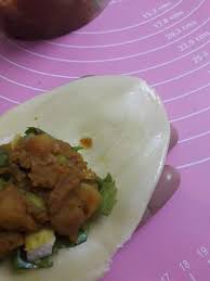 4 cawan tepung gandum, 1/2 cawan minyak masak yg dipanaskan, 2 sudu makan majerin atau butter, sedikit garam, 1 cawan air sejuk peti ais. Punyalah Rangup Karipap Pusing Ni Nak Buat Pun Senang Inti Padu Pa Ma