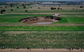 Si también te preguntaste qué tan grande es el socavón que apareció en los campos de santa maría zacatepec el sol de puebla. Txze3nbifnjwwm