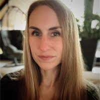 Sandra Korte's Instagram, Twitter & Facebook