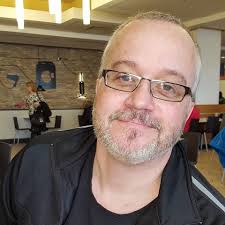 Hello everyone, I am choosing a new motorcycle and, of all the options, the  Siemmezzo 6 1/2 seems to be the best fit for me. I would like to ask those  of