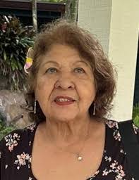 Julia Hidalgo's Instagram, Twitter & Facebook