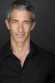 Amazon.com: In Wolves' Clothing: 9780990402947: Levin, Greg: Books