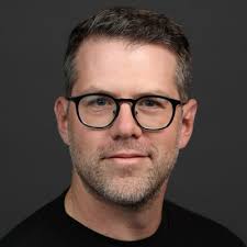 Severin Smith (@thesprky)