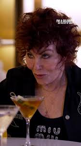 Rub a dub dub, Dean's in the tub… while getting a head massage from Danny?  🛀 #ImACeleb