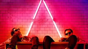 Il 25 marzo 2018, durante l'ultimo giorno dell' ultra music festival di miami , gli swedish house mafia tornano insieme per chiudere l'evento. Axwell Ingrosso Release More Than You Know Short Film Ep