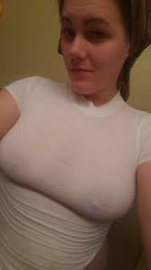 When you can see the nipples through a white shirt - Bestfunnypic.com