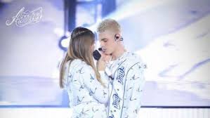 Biemma emma muscat e biondo amici17. Maria De Filippi Ad Amici Il Momento Che Tutti Aspettavano Biondo Ed Emma Ora E Ufficiale Chi Sgancia La Bomba Libero Quotidiano