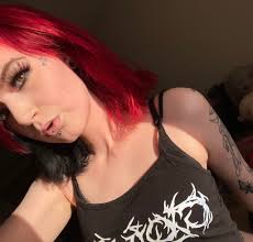 Beautiful split dyed hair coloring ideas.