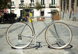 Along other cool specs, you will appreciate the dropper post compatibility this offering. Japanese Keirin Frames Are Known For Their Fancy Paint Schemes Infused With Glitter And Bearing The Elaborate And Deeply V Track Bike Bike Gear Urban Bicycle
