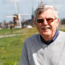 Financial Discipleship: Investing in Eternity: Briscoe, Peter J.:  9789083031774: Amazon.com: Books