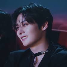 Julissa Cabrera (jujubunny123)