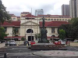 It is the biggest hospital in the country with 1,500 bed capacity.1000 beds alloted for. Philippine General Hospital Wikiwand
