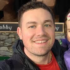 Amanda Stoots's Instagram, Twitter & Facebook