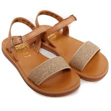 pom dapi plagette buckle tao sandal camel dore