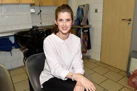 Vždycky když s herečkou janou bernáškovou (znáte ji ze seriálů ulice, horákovi, vyprávěj a nejnověji mazalové) dělám titulový rozhovor, je na mateřské dovolené. Uz Se Nestydim Za To Ze Mi Manzel Napise Roli Rika Herecka Jana Bernaskova Olomouc