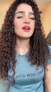 يمه تعاليلي, اداء لجين حسيب