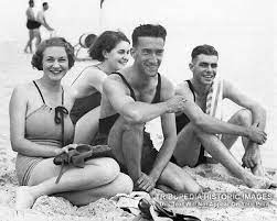 Mom wants manage of the situation. 1930 Vintage 8x10 Photo Busty Girl Friends In Bathing Suits At The Beach 2 Ebay