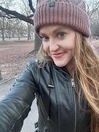 Dog-friendly sublet or apartment rental in Manhattan from April 5 to May 4