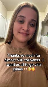 Marissa Barth's Instagram, Twitter & Facebook