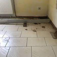 50m2 fliesen (ohne fbh) laminat oder parket verlegen, da ich keine lust habe die fliessen zu entfernen. Laminat Auf Fliesen Verlegen 3 Tipps Vom Profi Parkett Remel